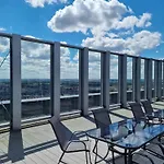 شقة Jbhotels Premium Hanza Tower 4*