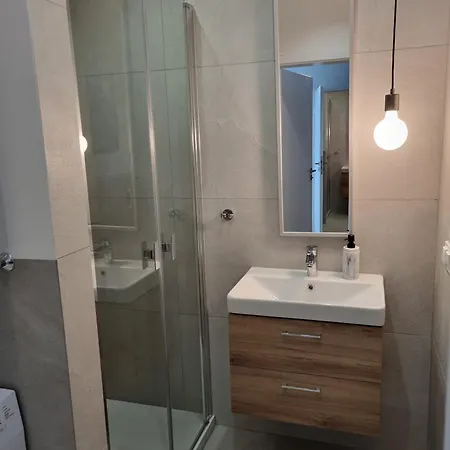 شقة Jbhotels Premium Hanza Tower 4*